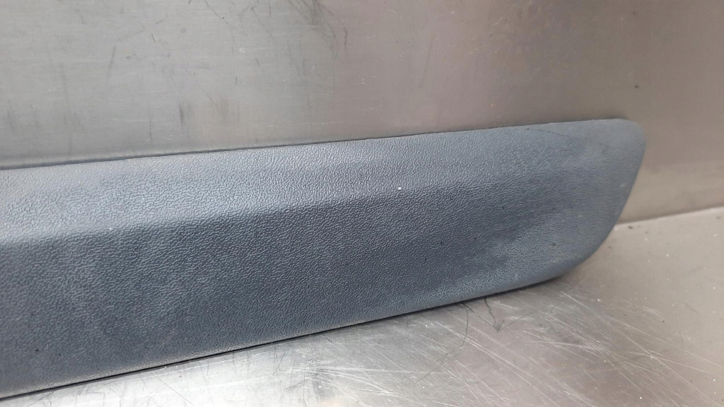 фото №6, Молдинг двері правий перед 08620165 volvo s40 ii v50 04-12r