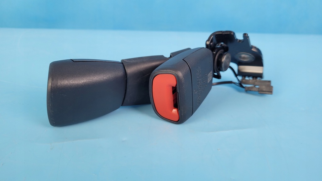 фото №11, Mercedes w206 защёлки поперечина безопасности сиденье задняя a2068605900