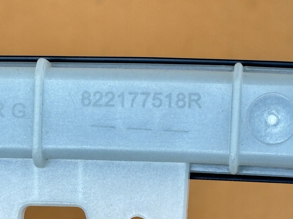 фото №6, Направляющая стекло дверь задних левых левый задняя dacia logan iii sandero