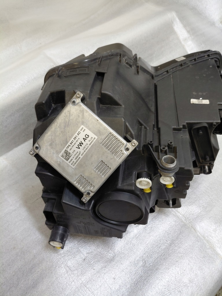 фото №12, Лампа права правий перед skoda karoq full led eu оригінал ładna