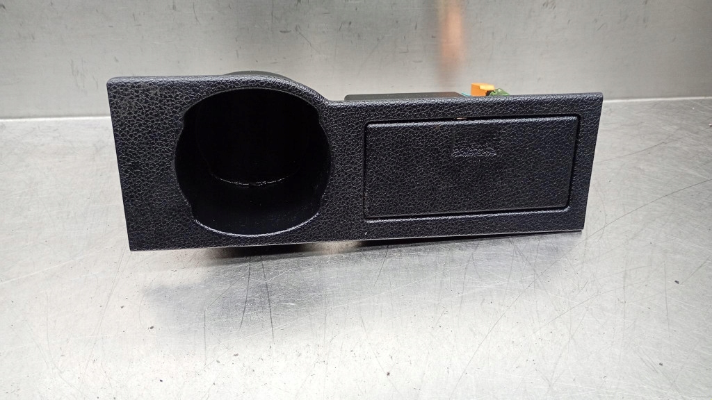 фото №1, Пепельница 1s7xf04788af ford mondeo mk3