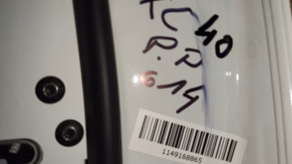 фото №9, Volvo xc40 дверь правое перед 614