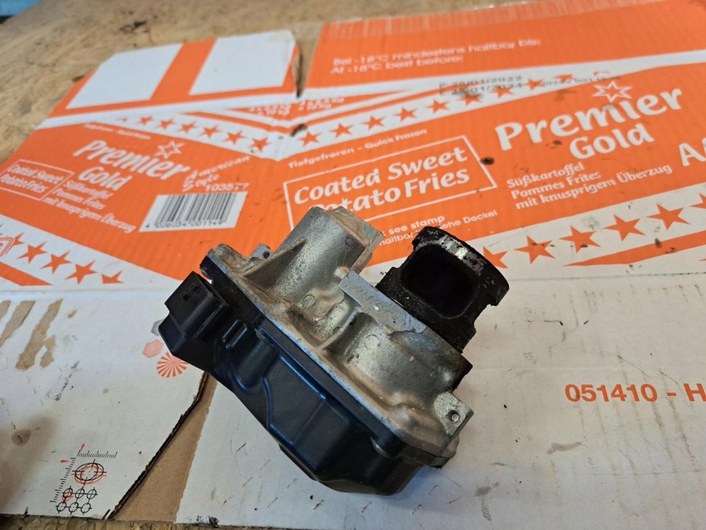 Mercedes w205 1,6 cdi клапан egr 6260103400 626 в Украине