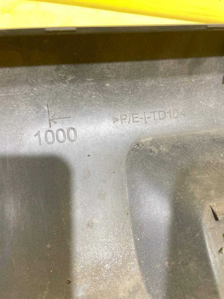 фото №4, Dacia sandero - поріг права сторона