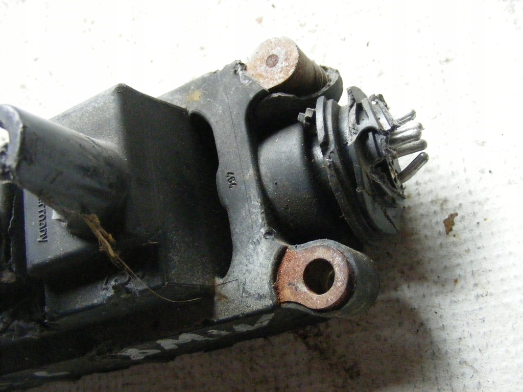 фото №9, Котушка запалювання 0221503005 bmw e36 1.6 1.8