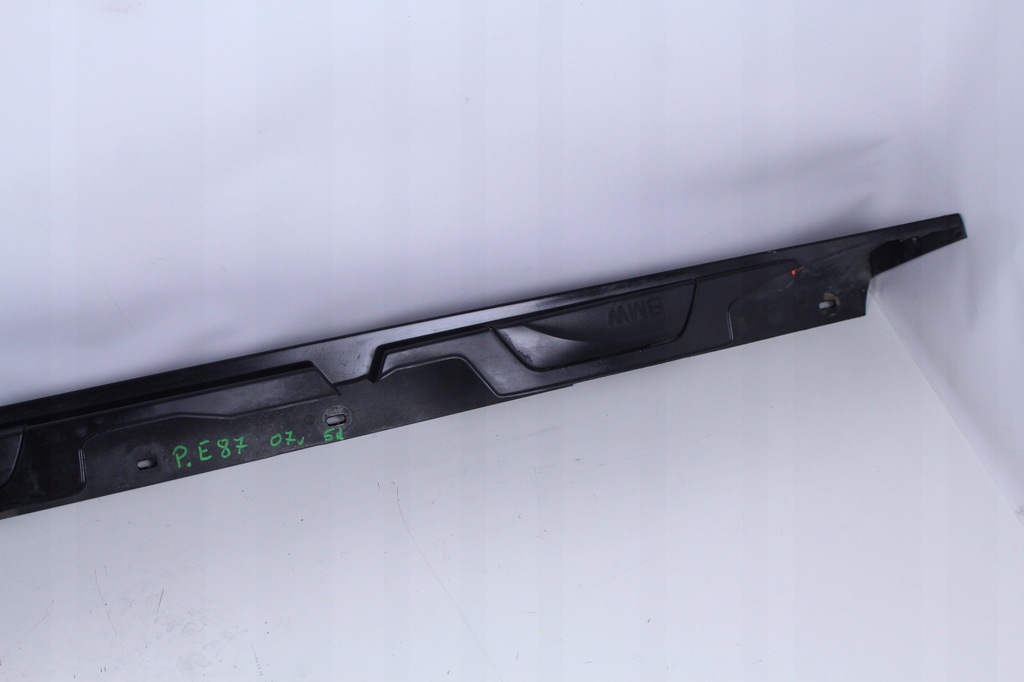 фото №5, Молдинг поріг права bmw e87 07r. 5d