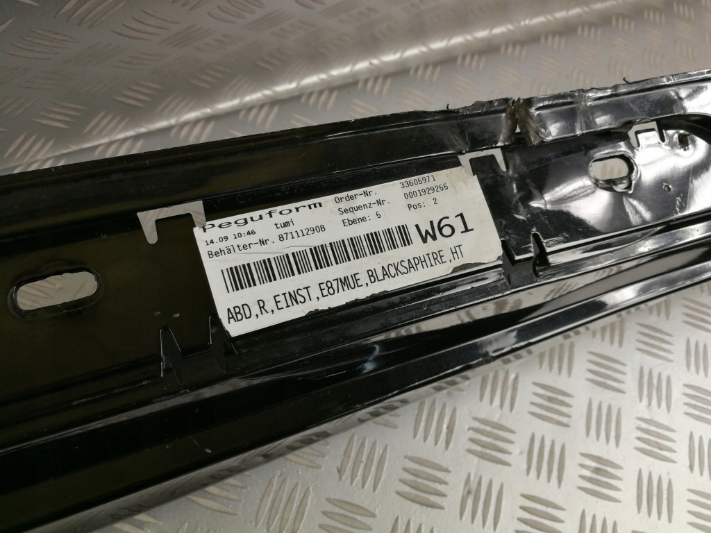 Купить 8711129 33605971 молдинг порог накладка правая порог правый  bmw seria 1 e87