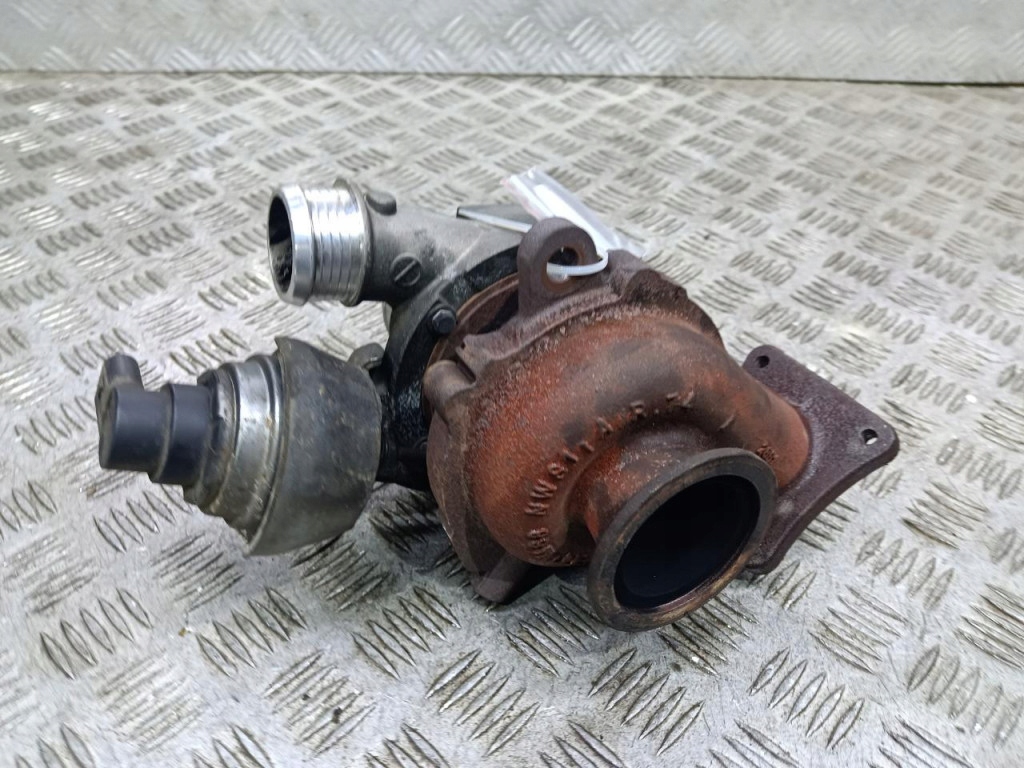 фото №1, Volvo v60 2.0d турбонагнітач 31331331