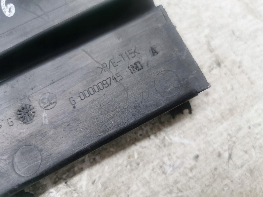 фото №9, Решітка бампера правий перед renault laguna ii