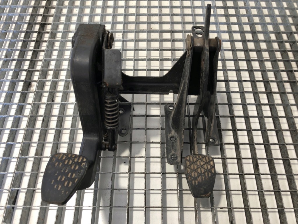 фото №1, Педали mercedes w638 96-03 a6382900316 2.3 79km