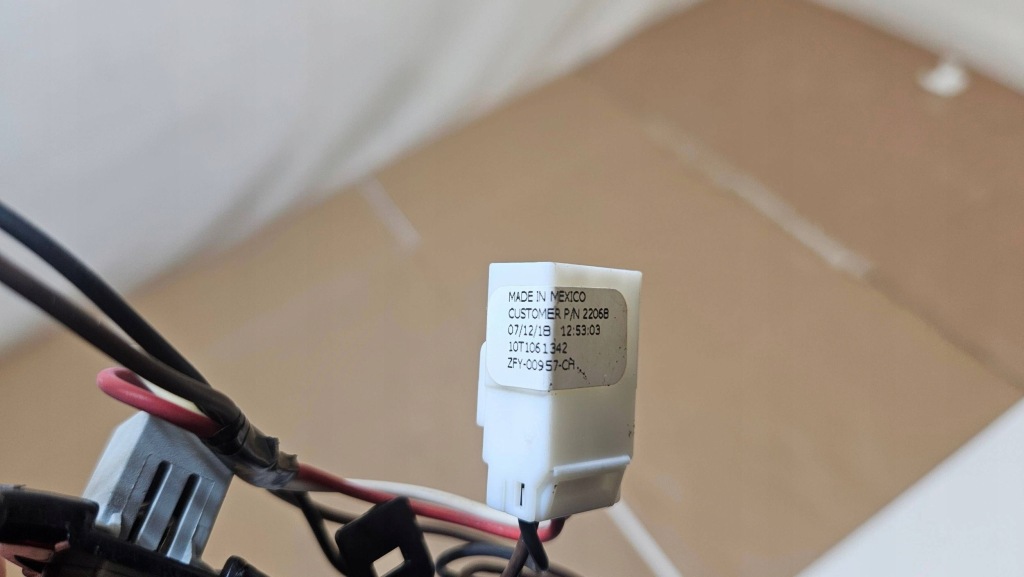 Третій світло стоп dodge ram 1500 55372082 Доставка