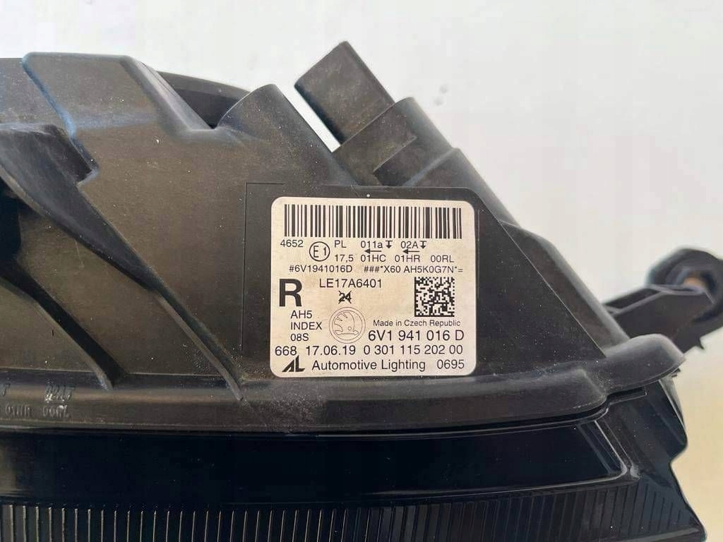 фото №6, Skoda fabia iii 6v1 lift лампа правая 6v1941016 d оригинал