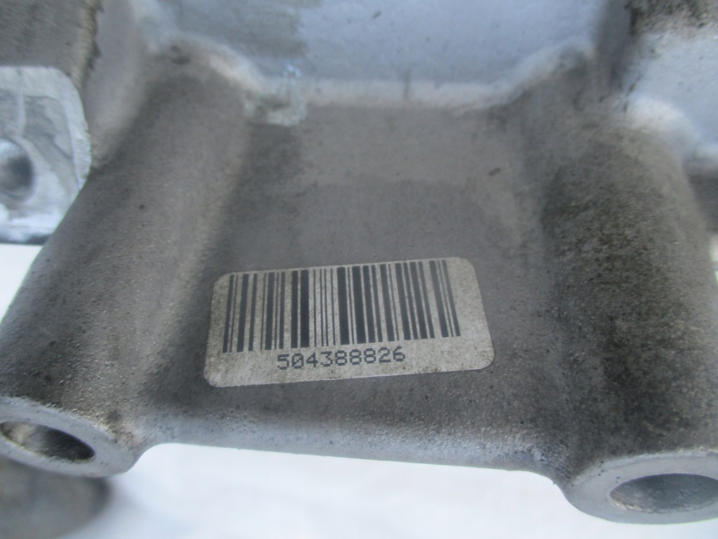 фото №3, Кронштейн кронштейн двигуна iveco daily iv v vi 3.0 hpi