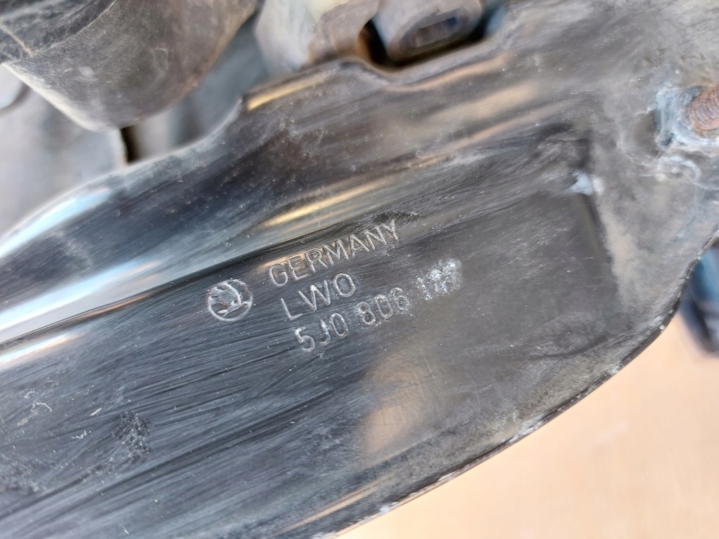 Купити Pas передній skoda fabia ii 1.4 tdi 10r