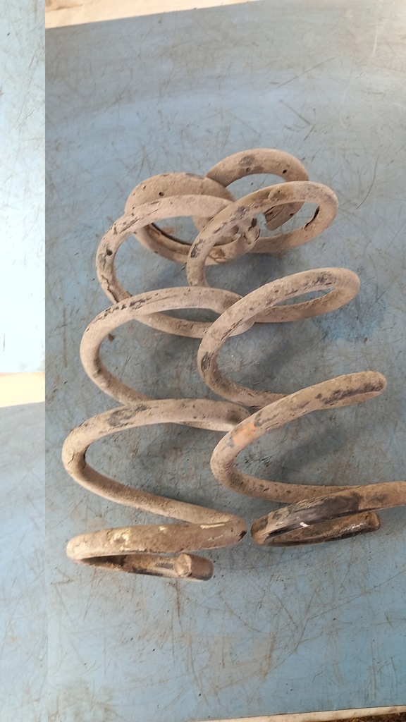 фото №1, Пружини задня honda jazz 1.4b 02r