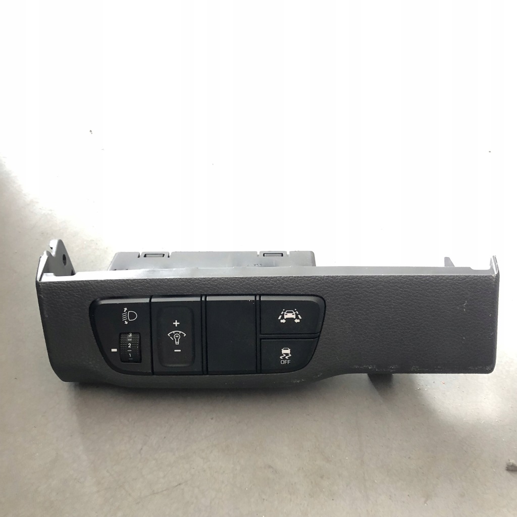 фото №1, Hyundai ioniq перемикач панель 93700-g2110