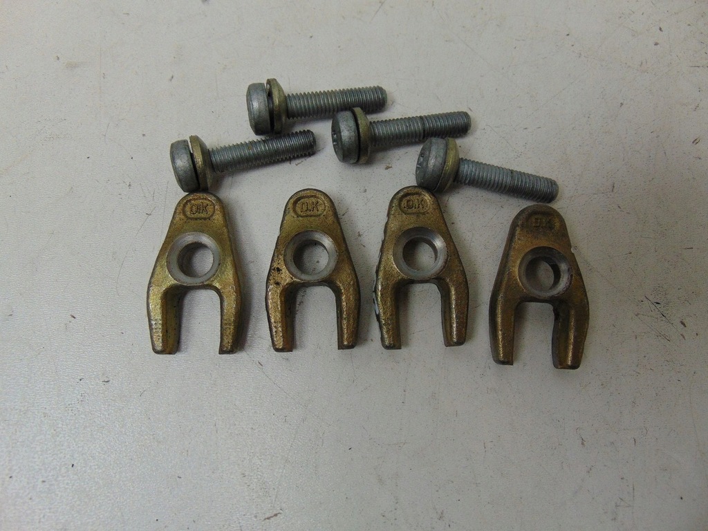 фото №1, Подножка кронштейн форсунки suzuki grand vitara ii 1.9 ddis