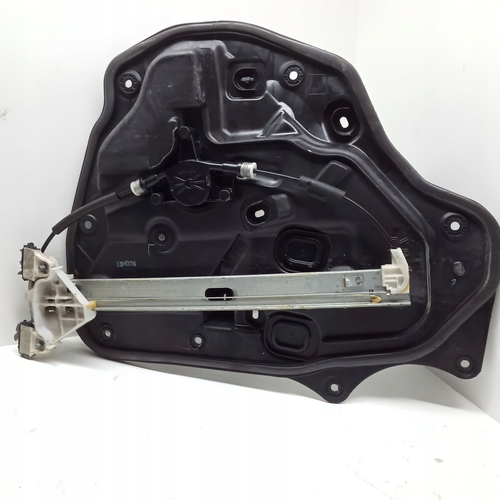 фото №1, Mazda cx-5 ii 17- подъемник окон правый задняя europa