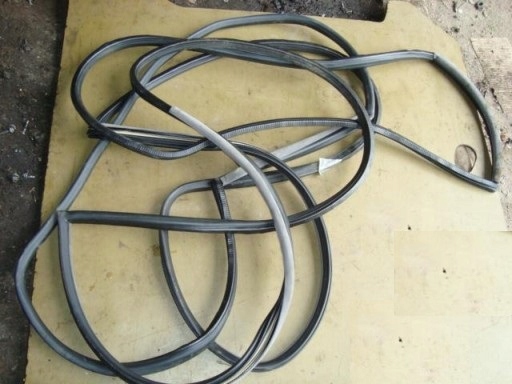 фото №1, Audi a8 d2 прокладка дверь задняя левая правая