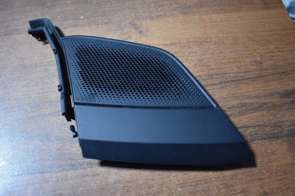 фото №1, Idealna krakta захист консолі права porsche taycan 1