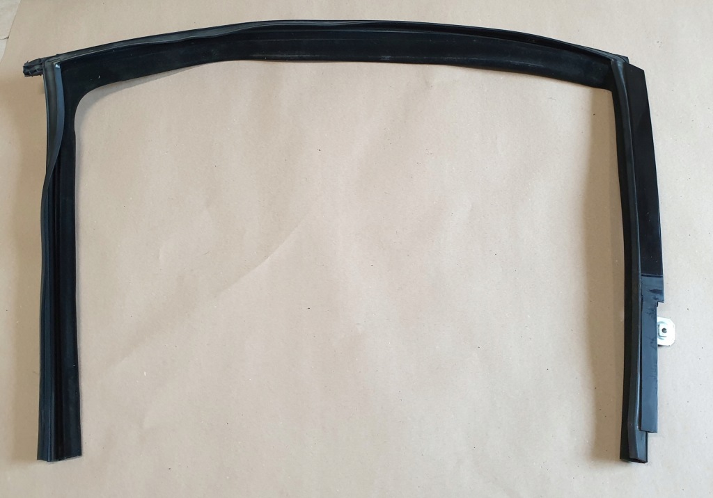 фото №1, Прокладка стекло левый задняя mercedes s w221