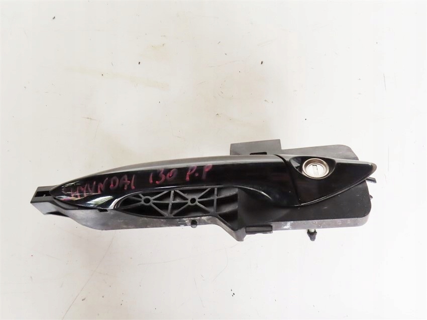 Купити Ручка передня правий двері hyundai i30 2 pyw