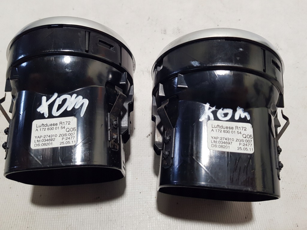 Правая левая решётка обдув mercedes slk slc r172 w172 1728300154 Оригинал