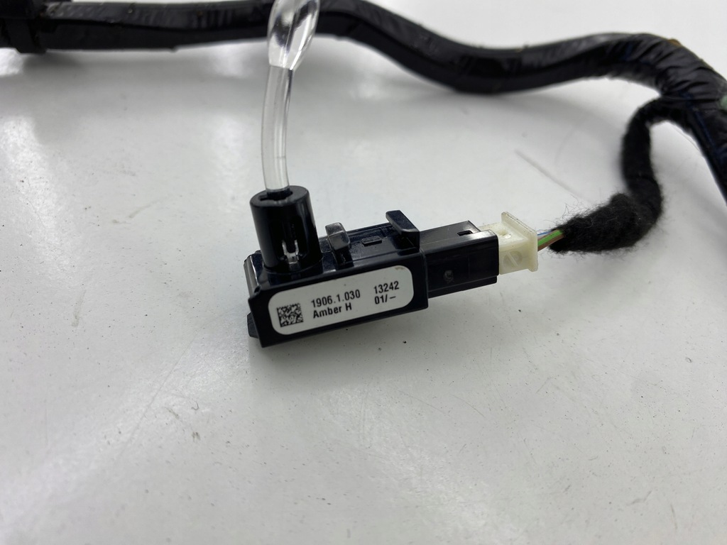 фото №10, Електропроводка джгут підлокітник usb прикурювач port ford focus mk3 комплект