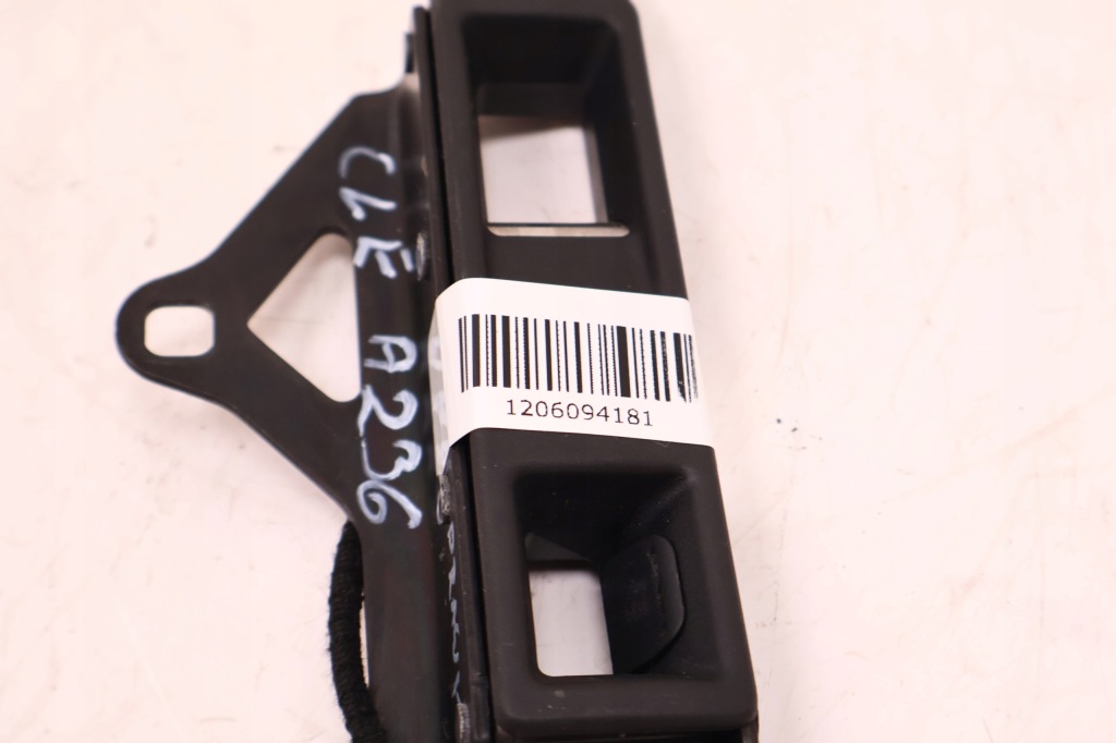 Mercedes-benz cle a236 замок засов крыша правый a2367700800 Киев