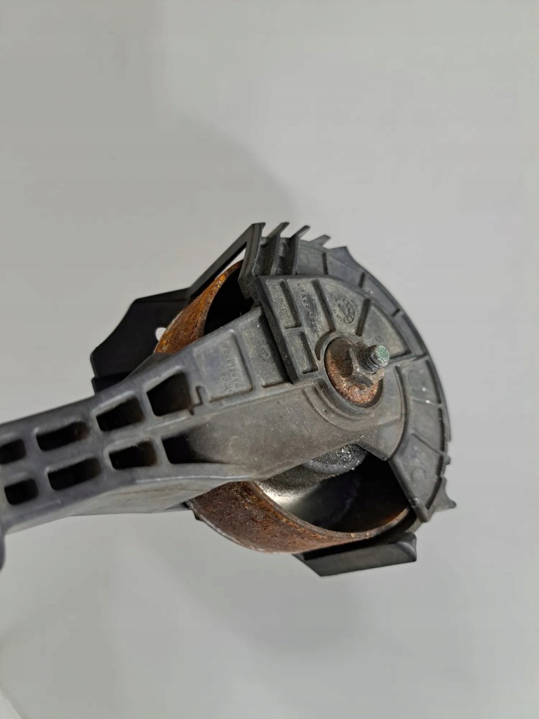 Купити Натягувач ремінь генератора bmw 1 f20 7598832 4.4l бензиновий 2013