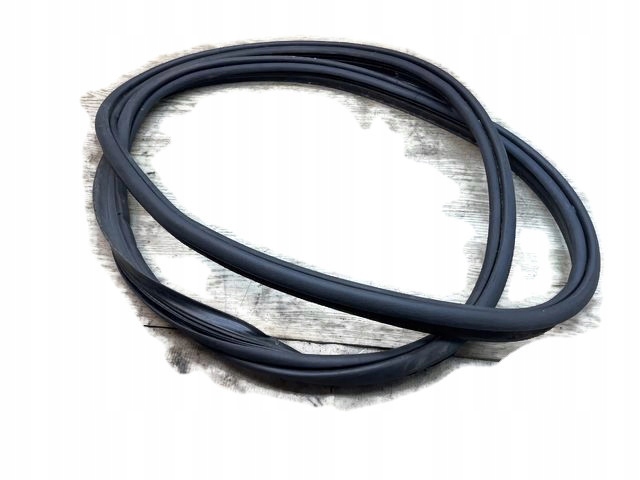 фото №1, Volvo xc70 ii прокладка крышки багажника