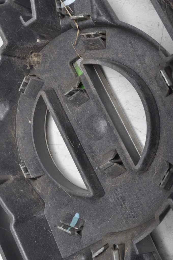 Volvo v60 решётка радиатора решётка радиатора решётка радиатора 30795039 31290594 31323099 31323338 31353524 с Разборки