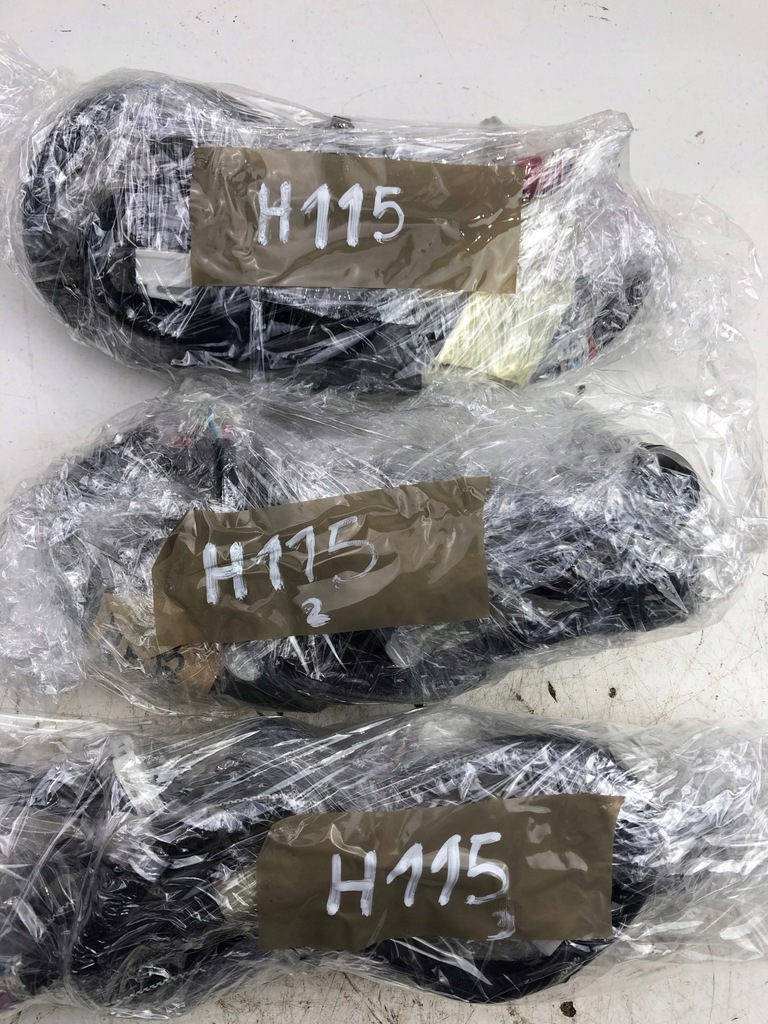 фото №9, Lexus ct джгут двері правий задня 82153-76020