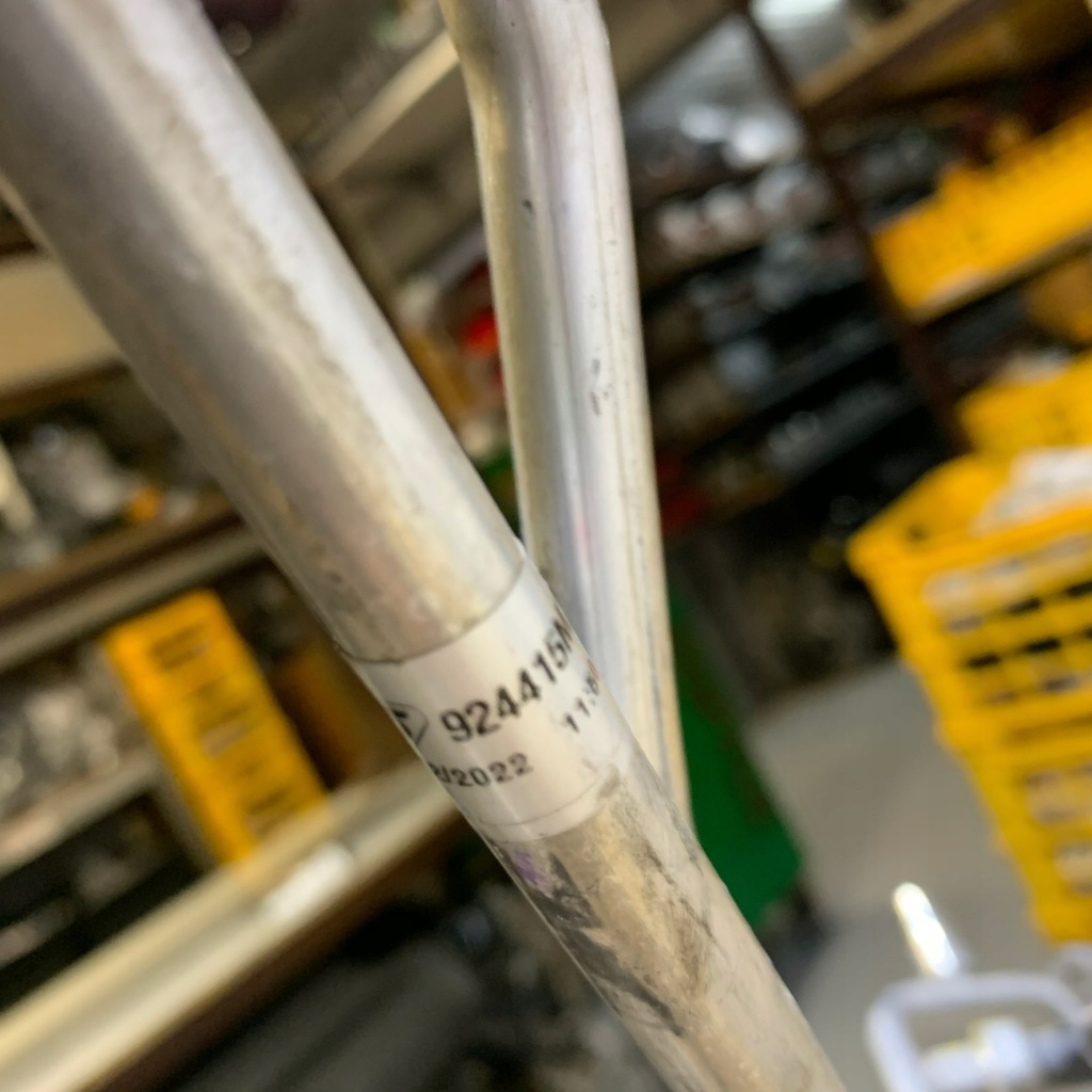 Купить Renault megane v etech шланг кондиционера клапан датчик 924415mz1a