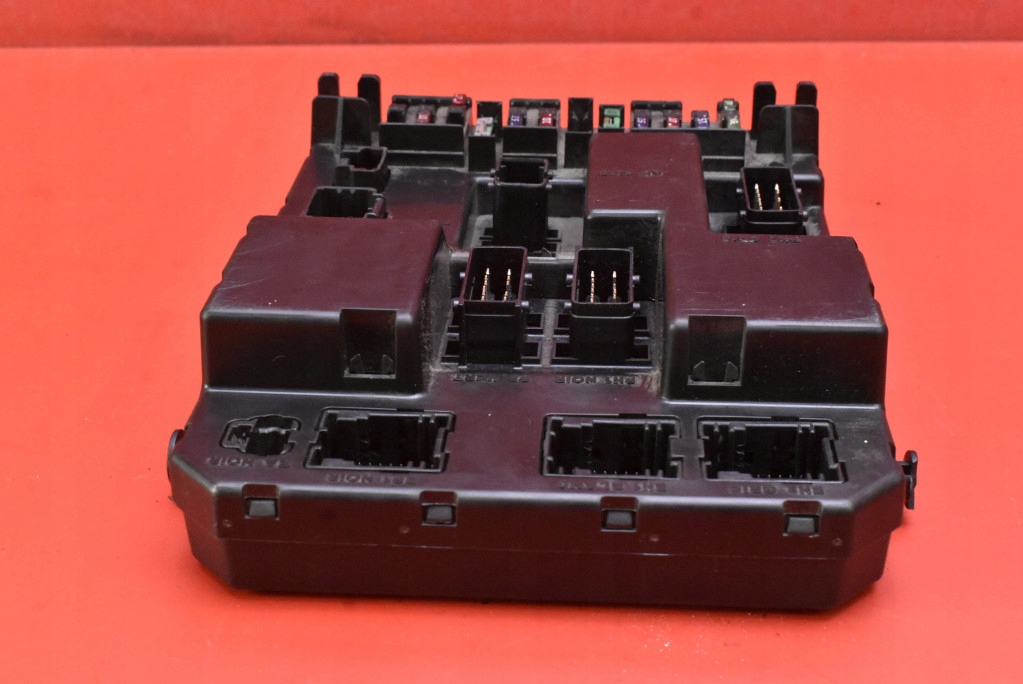 фото №6, Коробка предохранителей bsi 9651196980 peugeot 307 2.0 hdi 107 km 01-05