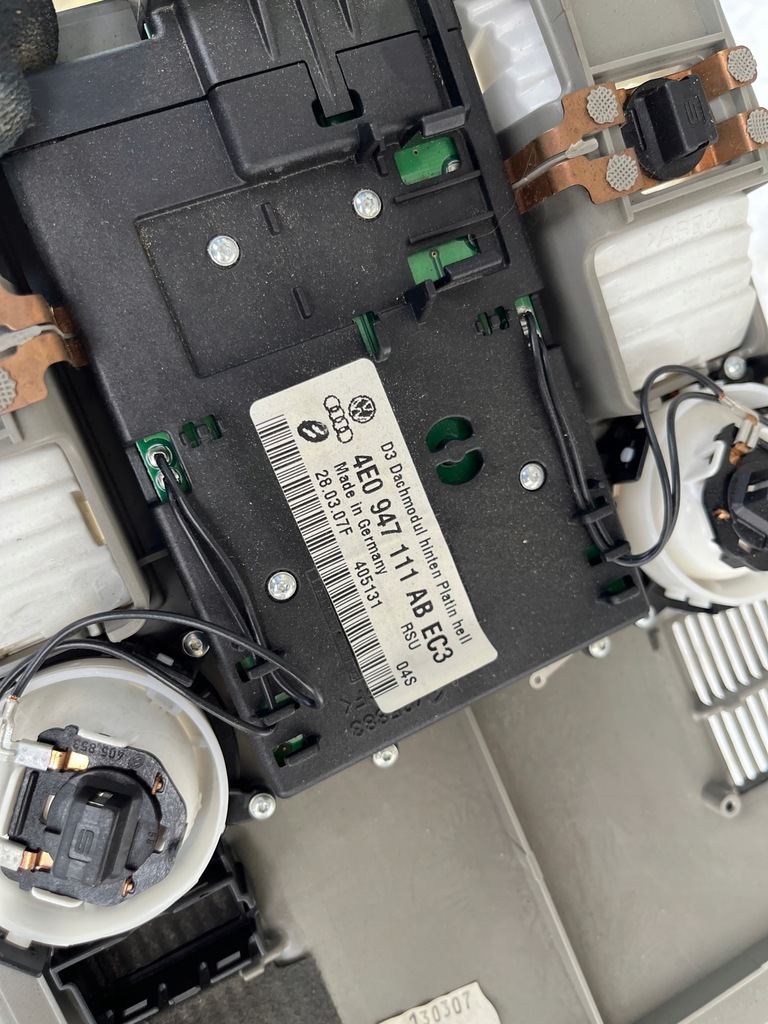 фото №8, Серая alcantara audi a8 s8 d3 потолок комплект