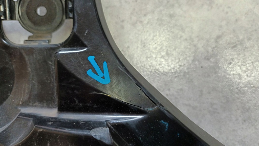 фото №8, Правый lub левый направляющая бампера заднего bmw 3 g21 lift 2022-