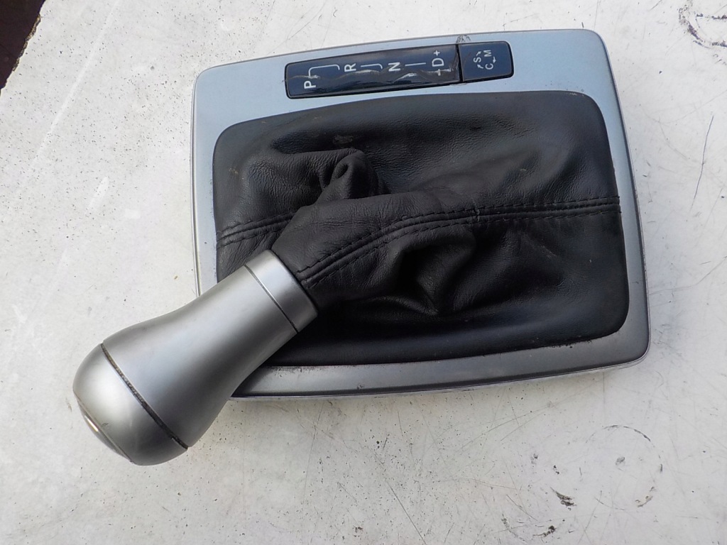 фото №1, Mercedes w204 ручка + чехол a2042672410