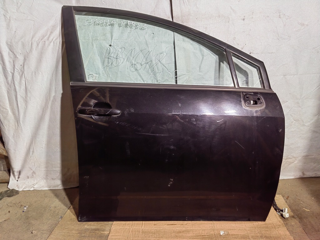 фото №1, Дверь правый перед toyota corolla verso