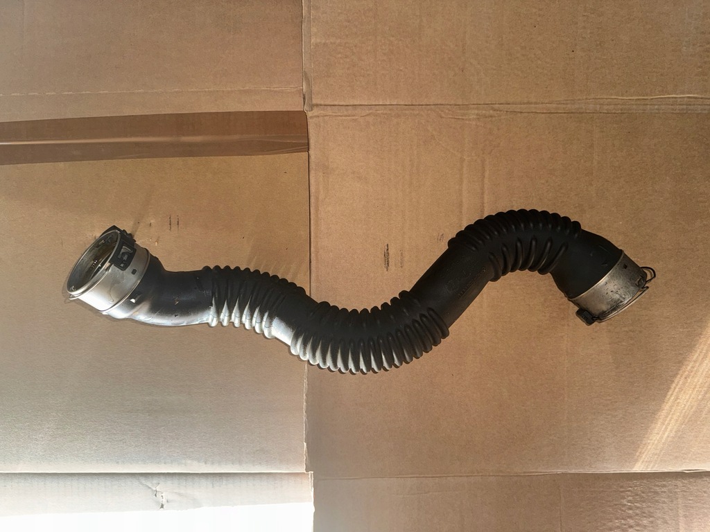 фото №1, Mercedes w176 труба інтеркулер a2465200682