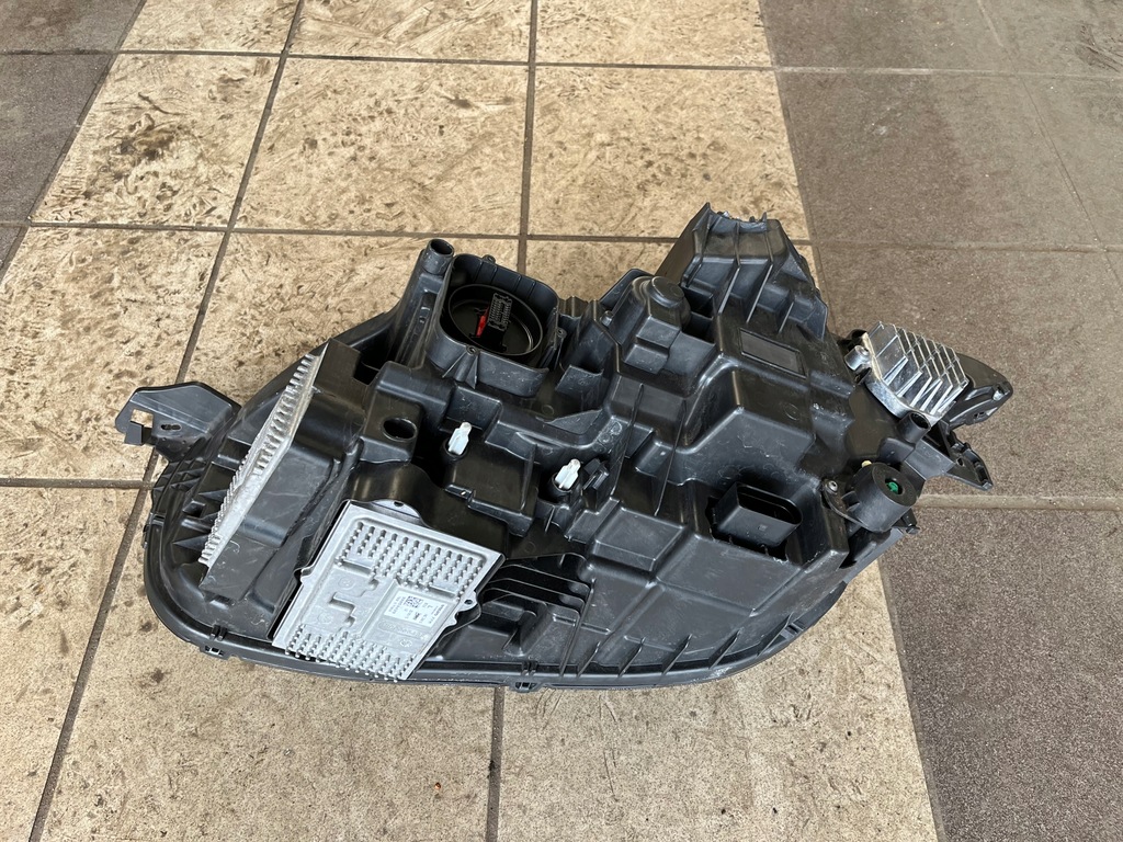 фото №12, Лампа правая передняя volvo xc90 комплектная