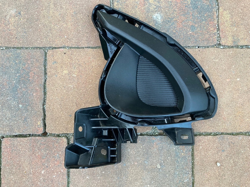 фото №1, Mazda 2 iii решётка заглушка бампера левая