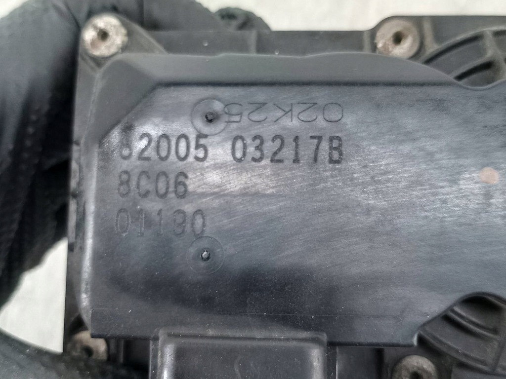 фото №7, Дроссельная заслонка renault twingo ii 8200503217b 1.2