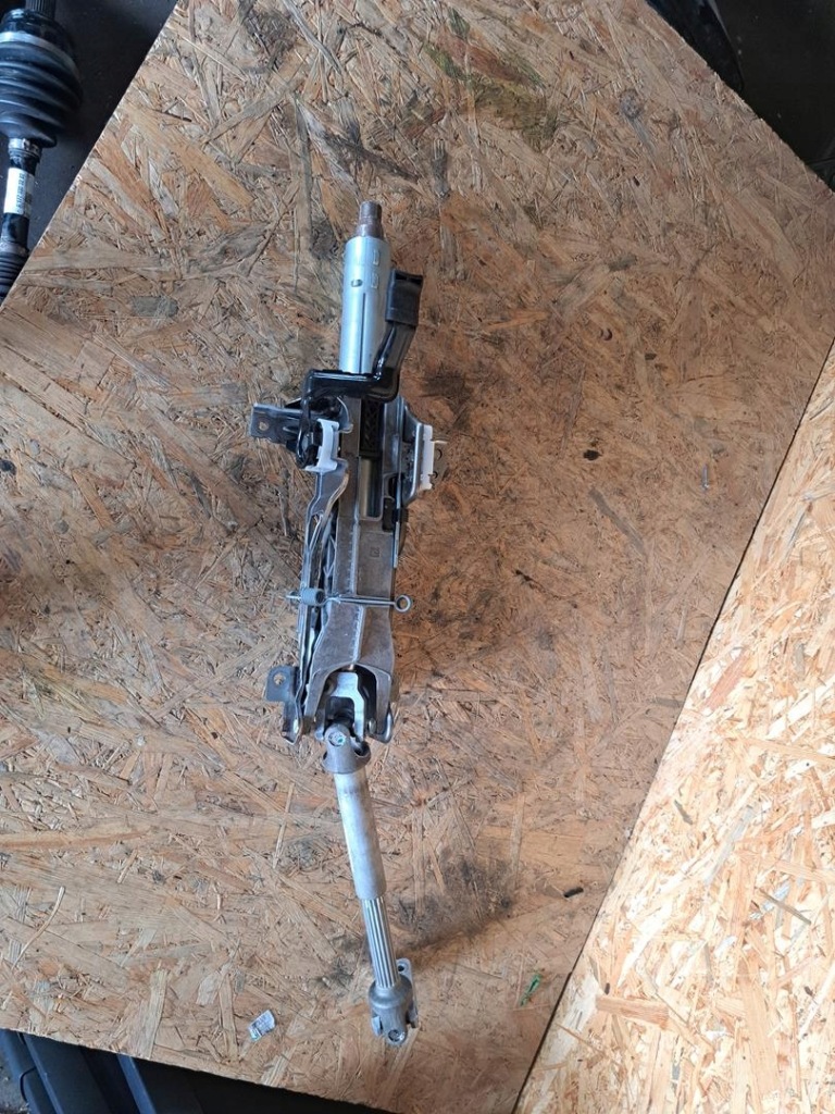 фото №1, Mercedes w247 b-klasa колонка кермова w177