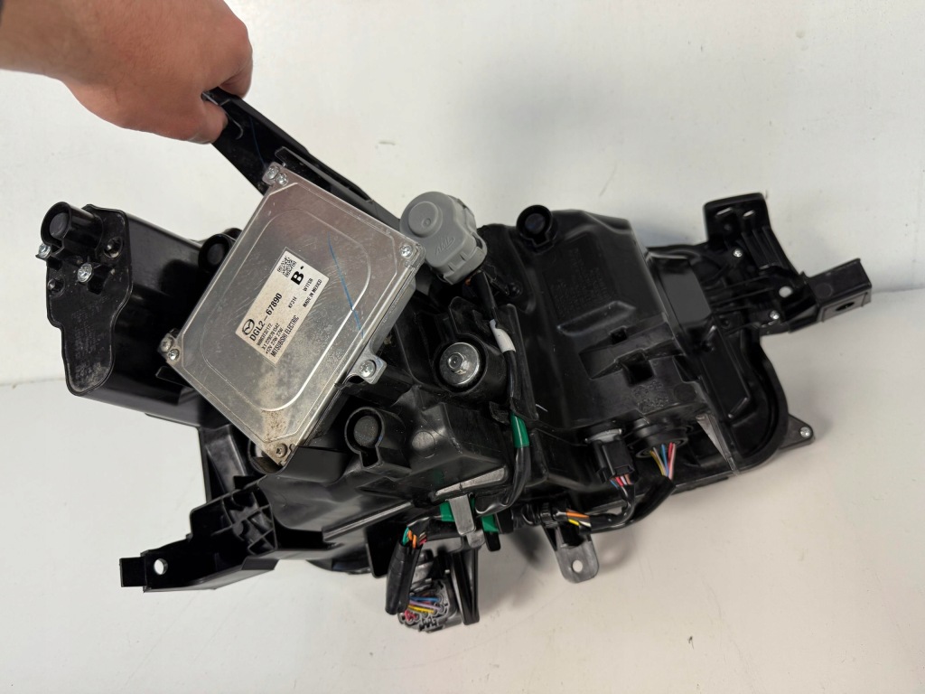 Фара перед передняя левая mazda cx30 cx-30 full led dgj1-51040 cala оригинал Доставка