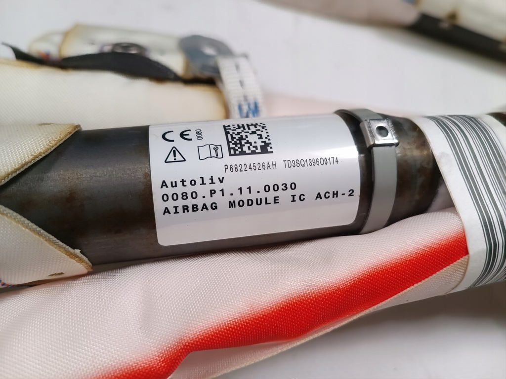 фото №6, Шторка безопасности боковая правая подушка безопасности chrysler pacifica 2016-