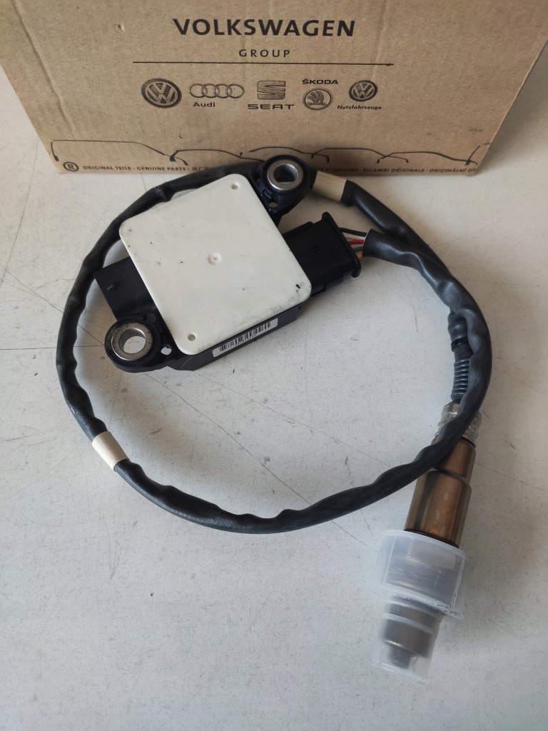 фото №1, Датчик лямбда-зонд nox vw touran 05l906261h