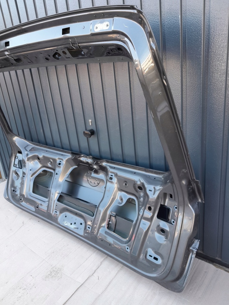 фото №11, Кришка багажника задня задня vw volkswagen touareg iii 760