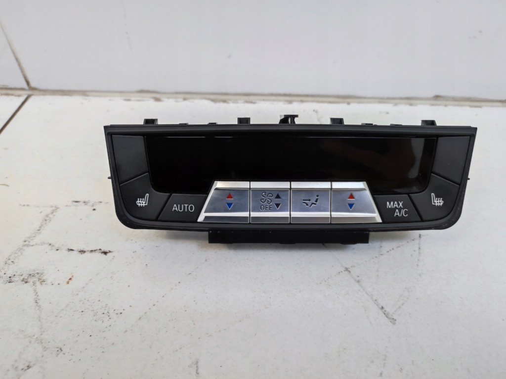 фото №1, Панель управление кондиционера задняя bmw xm g09