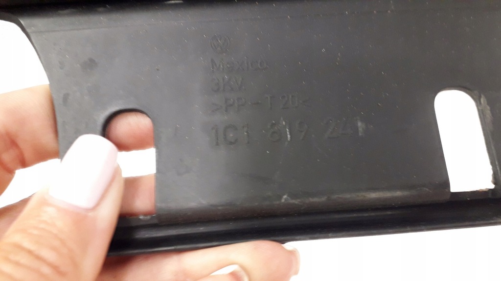 фото №7, Vw new beetle 1c1819241 защита заглушка консоли